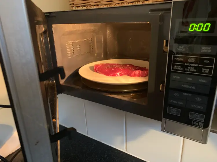 steak in microwave