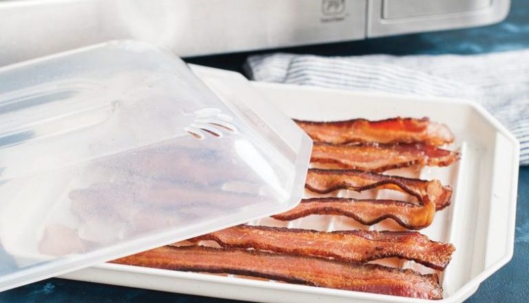 how long to defrost bacon in microwave