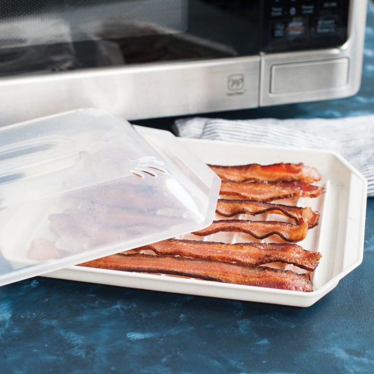 how long to defrost bacon in microwave