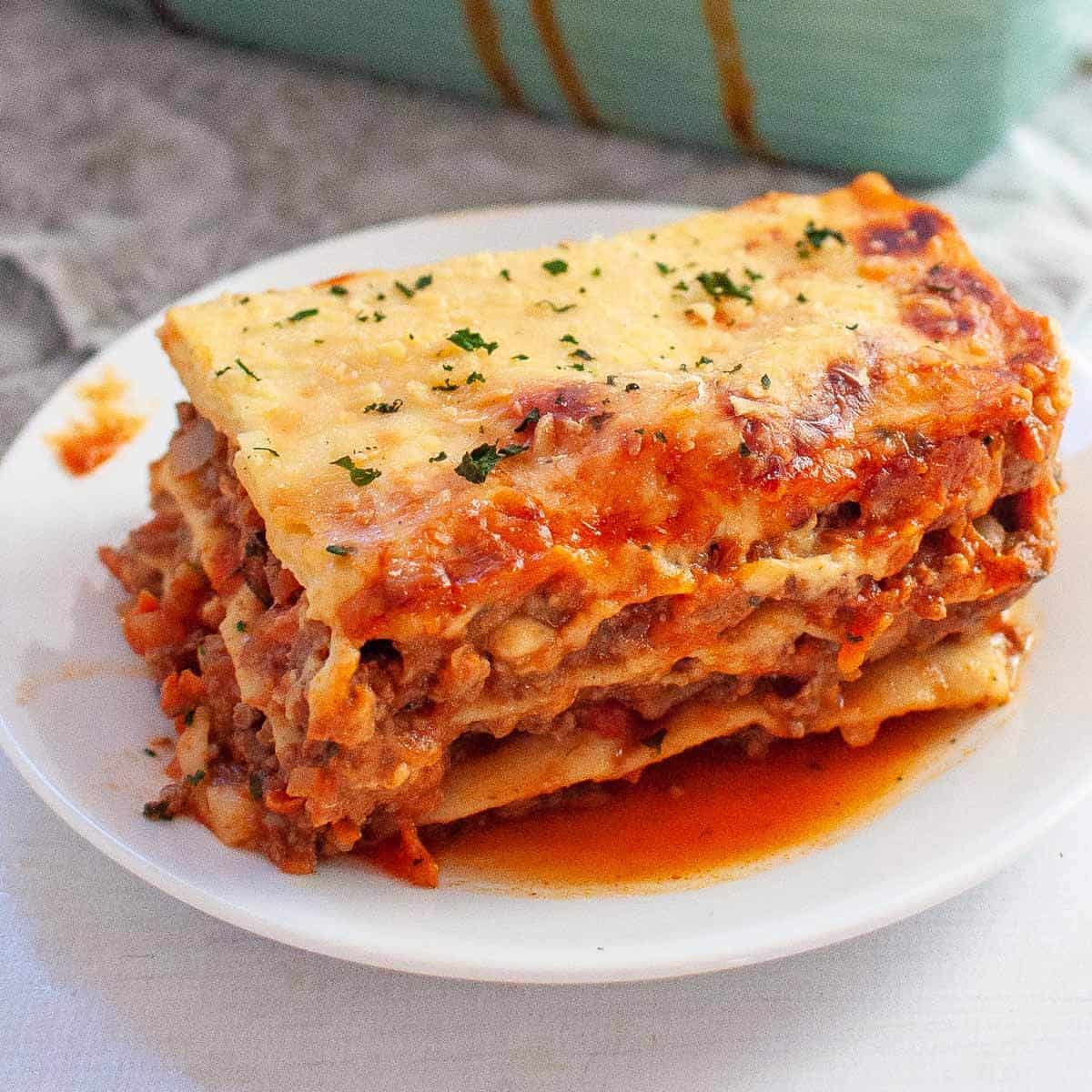 how long to reheat lasagna in microwave