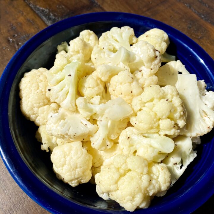 how to steam cauliflower in the microwave