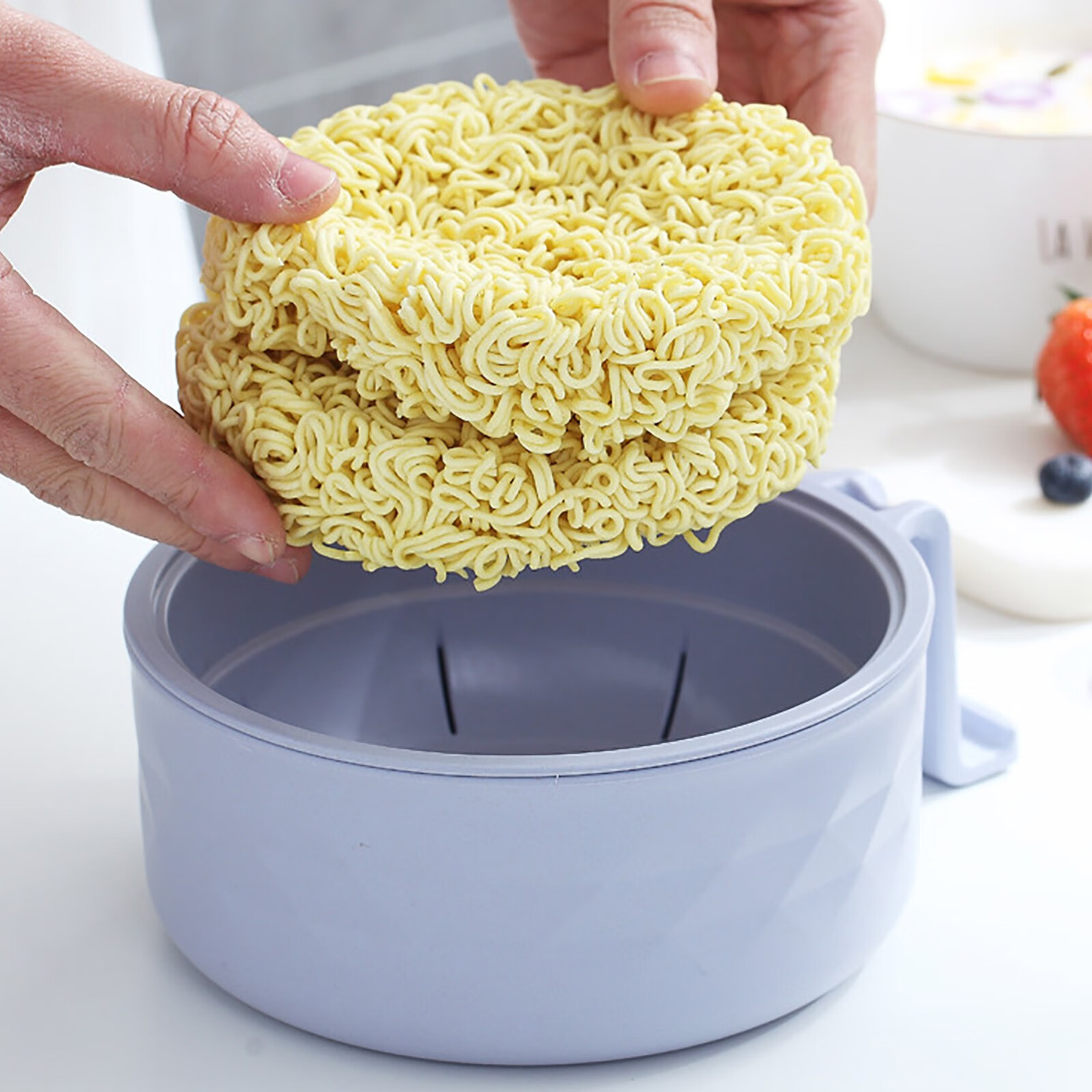 how long to microwave ramen in a bowl