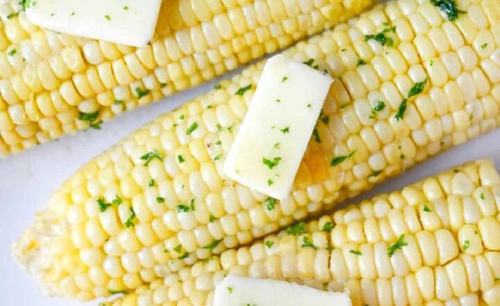 cook sweet corn in the microwave