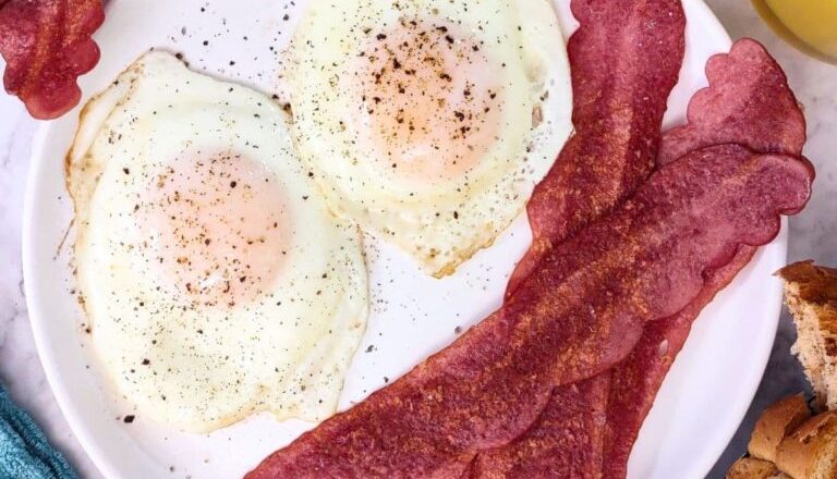 cook turkey bacon in microwave