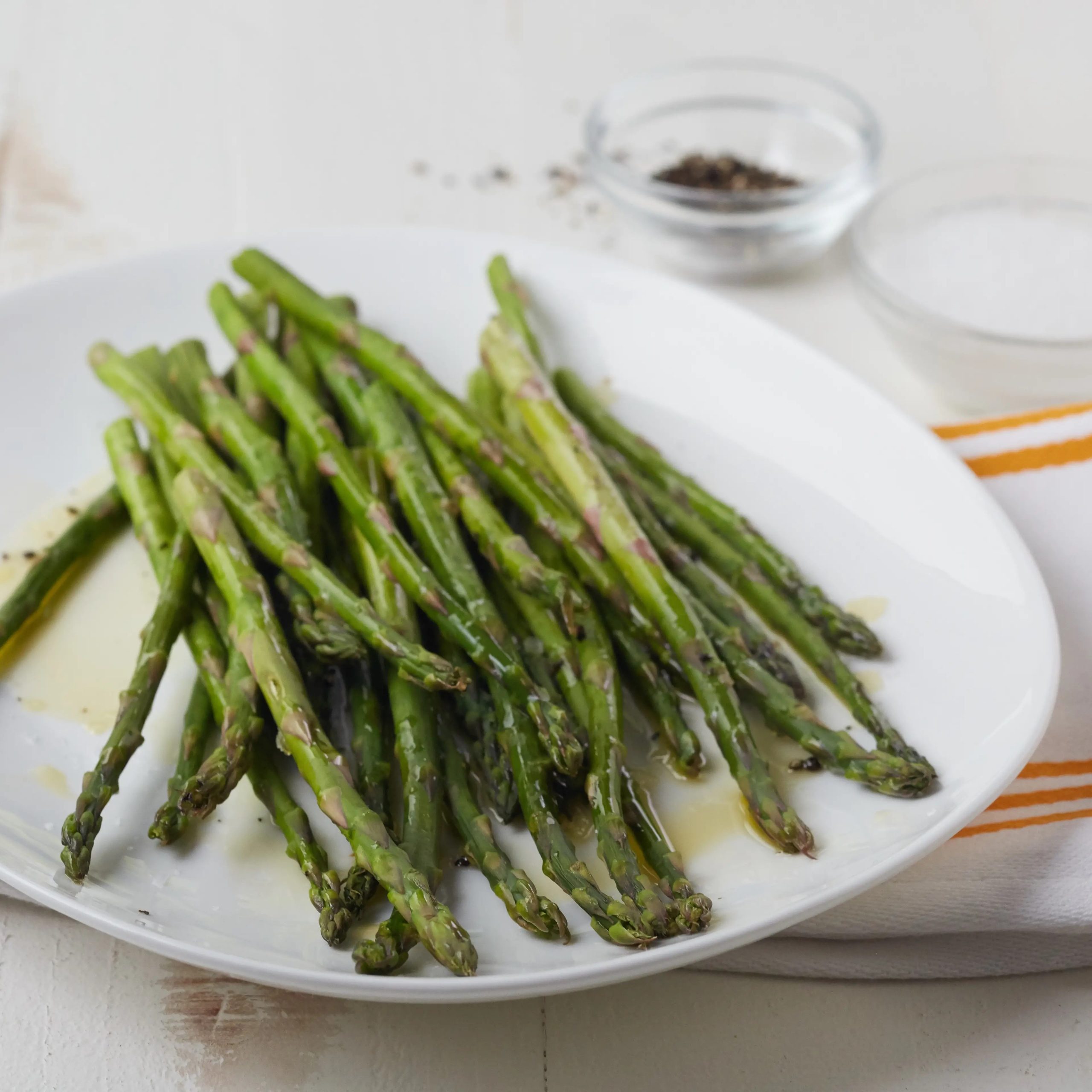 steam asparagus